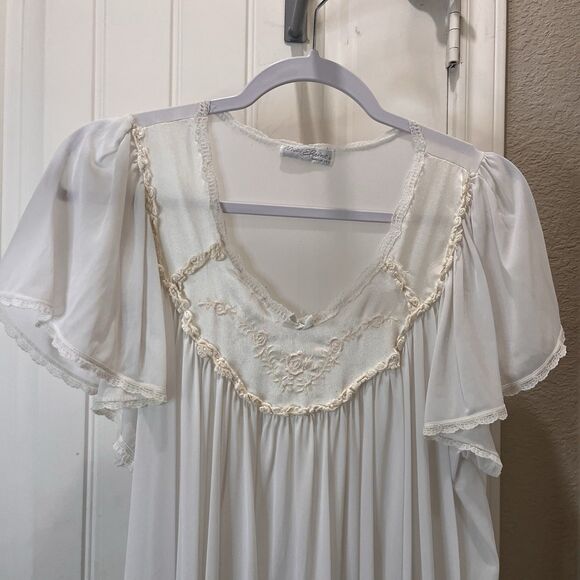 Vtg MISS ELAINE Long Nightgown Womens L White Multi Lace Trim Sleepwear Lounge - Picture 2 of 11